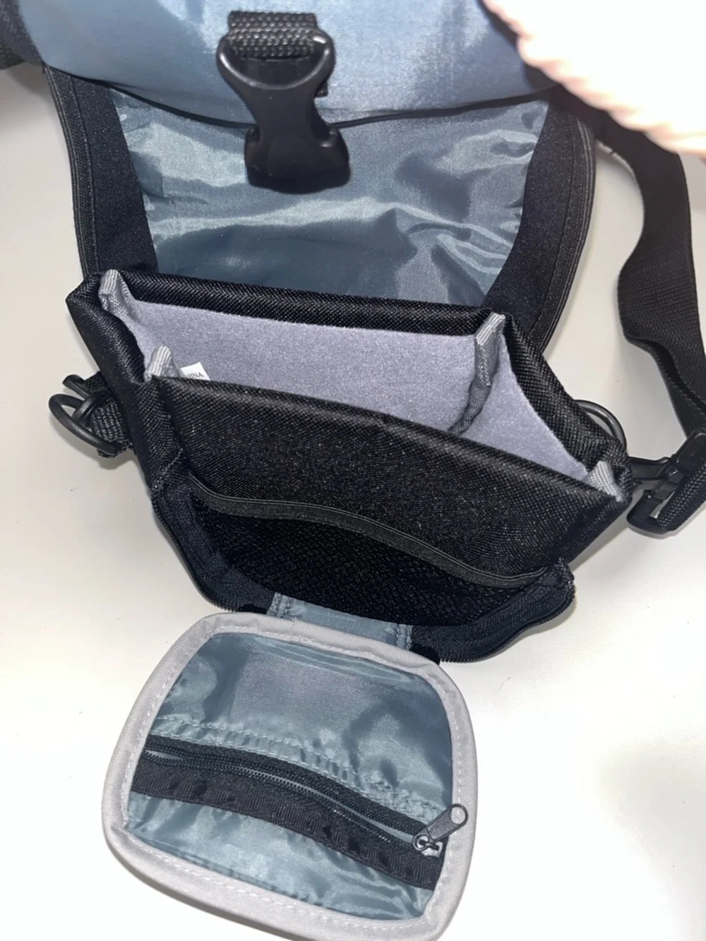 Samsonite Black and Gray Camera Crossbody Bag